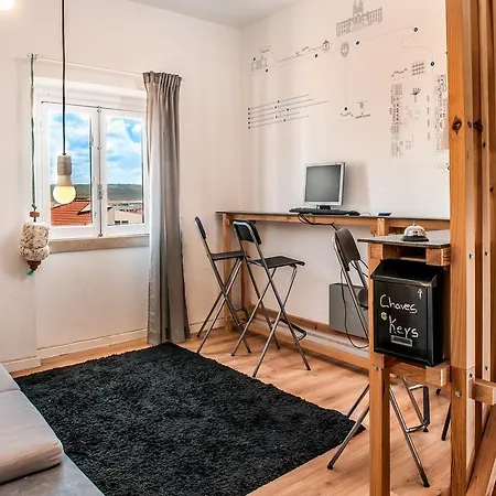 - & Dorms Хостел Назаре