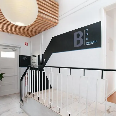 - & Dorms Хостел Назаре