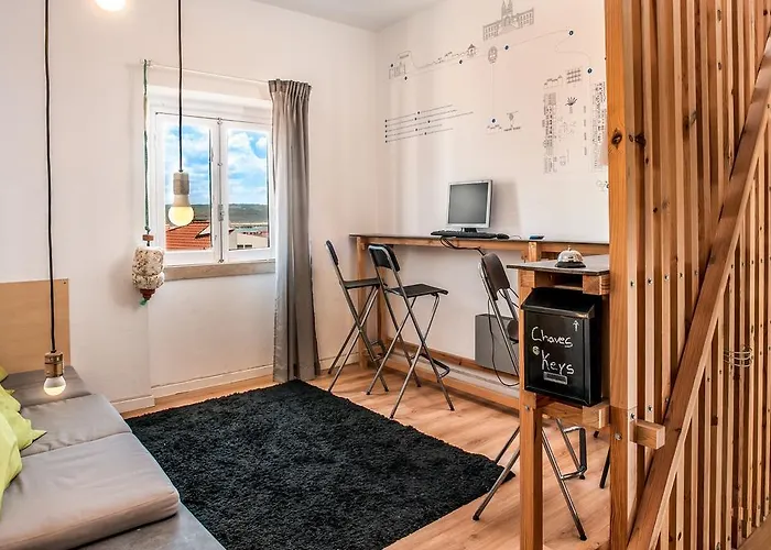 - & Dorms Хостел Назаре