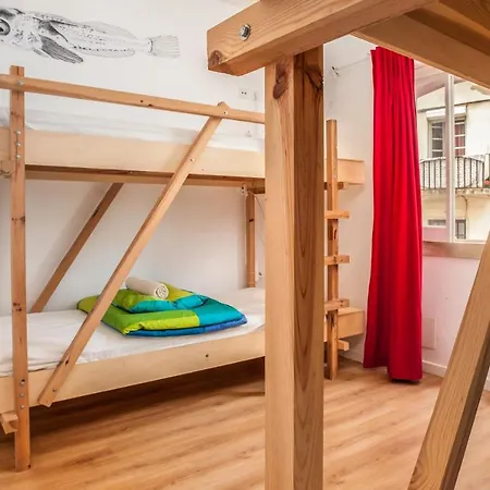 Albergue - & Dorms