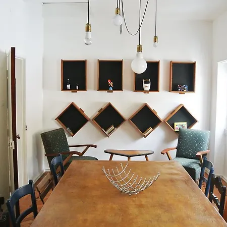 - & Dorms אכסניה נאזרה